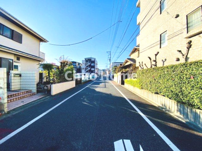 【前面道路含む現地写真】 | 足立区大谷田4丁目新築分譲住宅 | 全面道路
