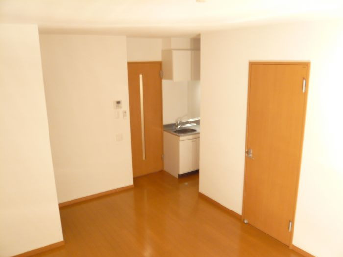 GOLDWING東比恵の居間・リビング