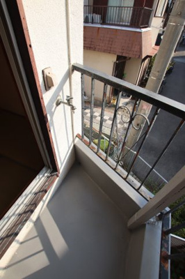 【設備】 | Re-Home丈六286-16 | 洗濯機置き場