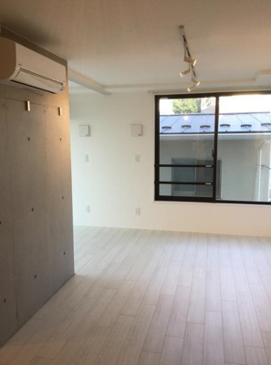 【居間・リビング】 | EMBELLIR中野富士見町 | 13.8帖のきれいなLDK。