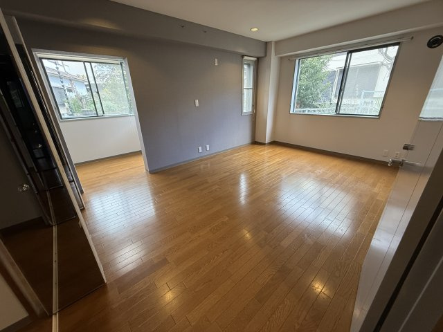 ラ・セーヌ豊中の居間・リビング