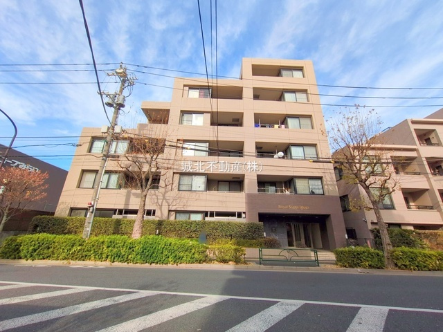 ロイヤルステージ井草の外観