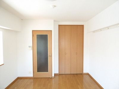 ピュアドームブライトン博多の居間・リビング