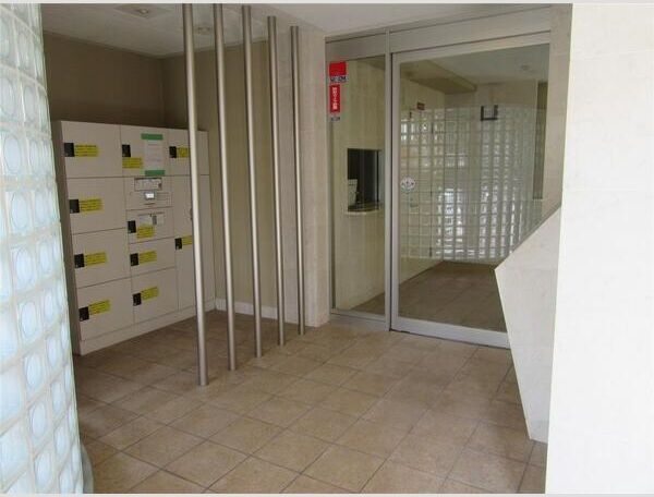 S-FORT西九条のエントランス