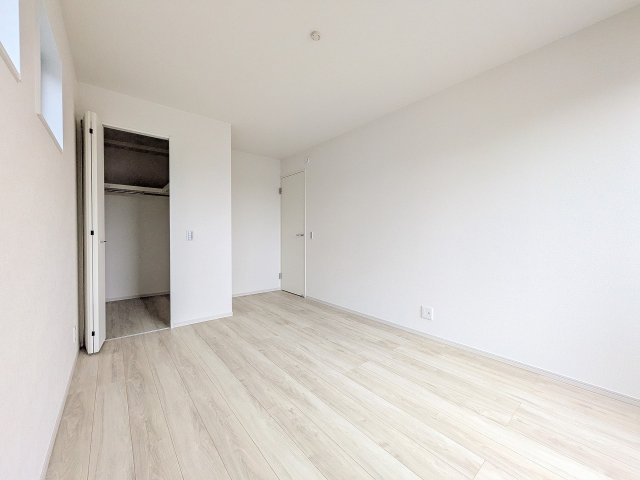 八王子市　小比企町　新築一戸建て　１期の収納|～ウォークインクローゼットでお荷物がスッキリ収まります～