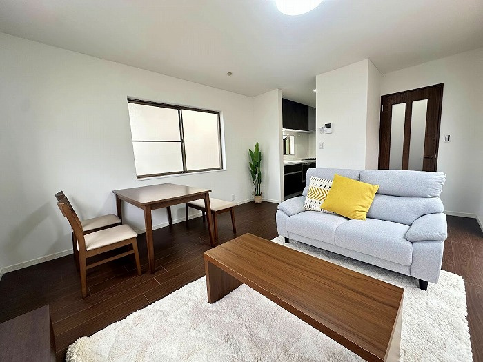 草加市金明町　中古戸建の居間・リビング