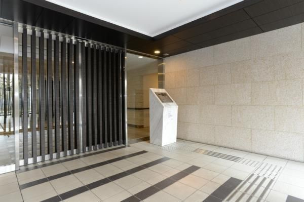 Ｂｒｉｌｌｉａ　ｉｓｔ　三軒茶屋　ブラッサムテラスのロビー|■オートロック■防犯カメラ