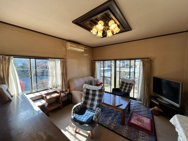 栃木市仲方町　中古戸建の居間・リビング