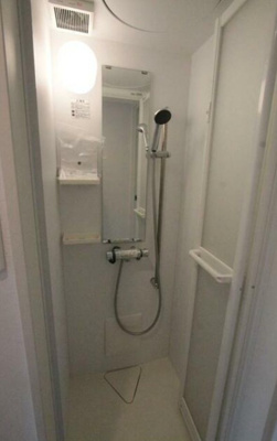 【浴室】 | Ｇｌｕｃｋ江原町(グリュックエハラチョウ) | シャワールーム・トイレ別（同一仕様写真）