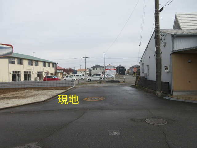 【仲介手数料無料】新築戸建　深谷市岡里13-1（全1棟）の前面道路含む現地写真