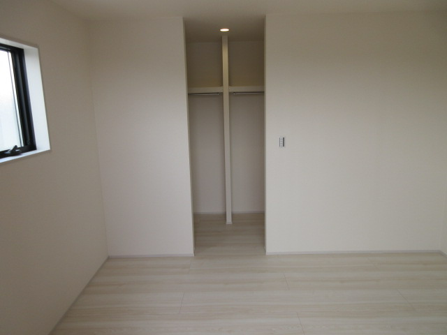 【仲介手数料無料】新築戸建　深谷市岡里13-1（全1棟）の洋室
