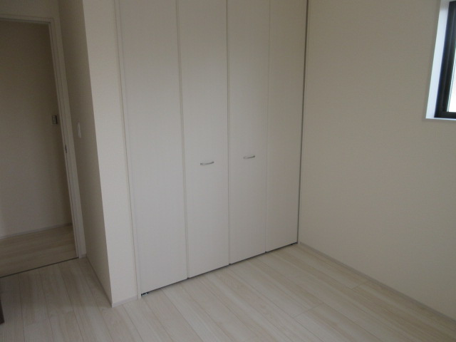 【仲介手数料無料】新築戸建　深谷市岡里13-1（全1棟）の洋室