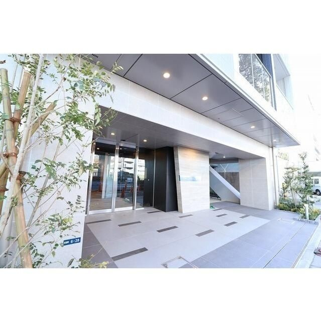 ＬＩＢＲ　ＧＲＡＮＴ　神楽坂のエントランス|☆スペシャリストなプロ賃貸師が接客対応させていただきます☆