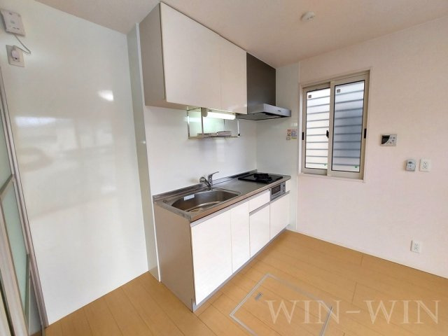 グランドソレイユ A棟のキッチン