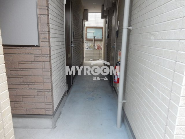 フローレスタ葛西のエントランス|出入り口