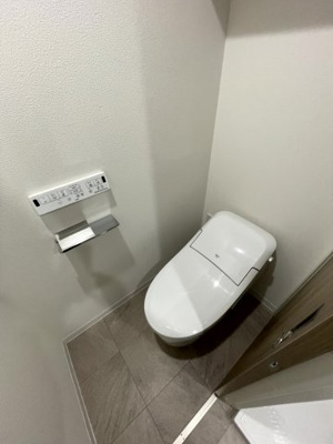 【トイレ】 | aLATO OyamaⅡ | 清潔感のあるトイレです