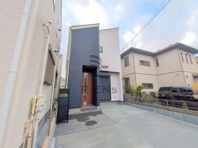 【外観】 | 練馬区春日町５丁目　新築戸建て　１号棟 | 開放的で気持ちの良い暮らしを想像させる佇まいです