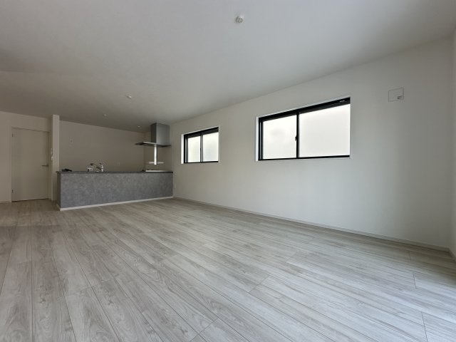 神戸市西区竹の台5丁目新築戸建2号棟の前面道路含む現地写真|2026年01月05日撮影