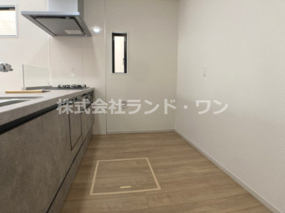 【キッチン】 | 所沢市北秋津　全１棟 | 広々としたキッチンスペースです