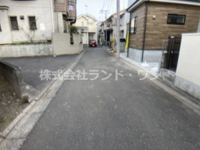 【その他】 | 所沢市北秋津　全１棟 | 北側約4ｍ　全面Ｔ字路のため、車庫入れラクラク♪