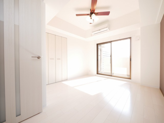 Luxe新大阪IVの居間・リビング