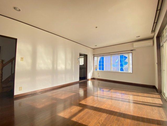 【居間・リビング】