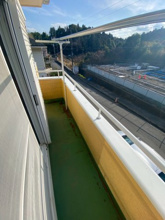 【バルコニー】