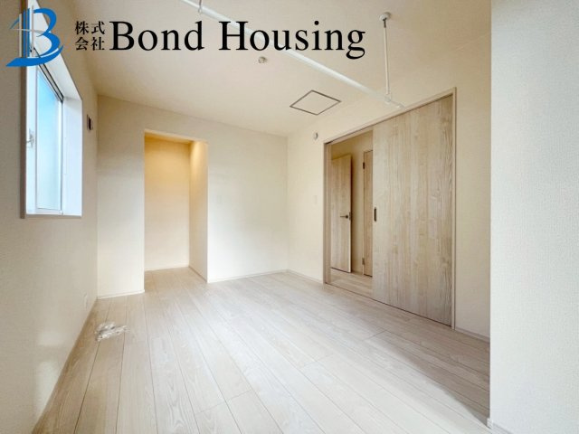 WIC等収納豊富・南向きバルコニー　竹の台1丁目　全2棟　2号棟の寝室