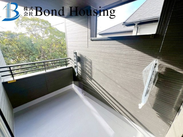 WIC等収納豊富・南向きバルコニー　竹の台1丁目　全2棟　2号棟のバルコニー