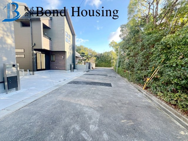 長期優良住宅・ロフトあり　竹の台1丁目　全2棟　1号棟の前面道路含む現地写真