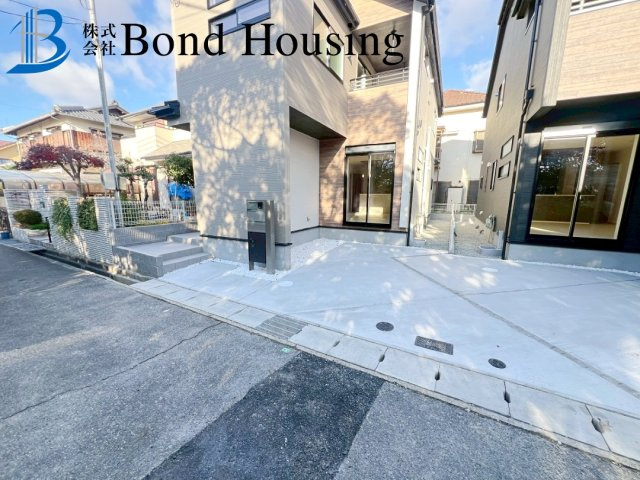 長期優良住宅・ロフトあり　竹の台1丁目　全2棟　1号棟の駐車場