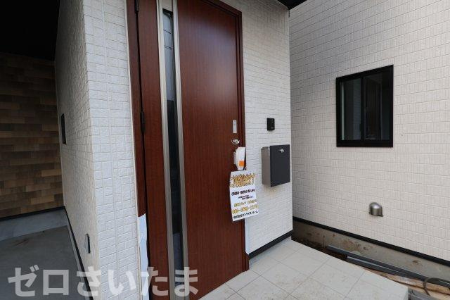 《仲介手数料無料》北区盆栽町535-2新築一戸建てハートフルタウンの玄関