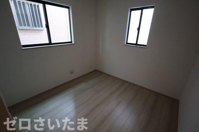 《仲介手数料無料》北区盆栽町535-2新築一戸建てハートフルタウンの洋室