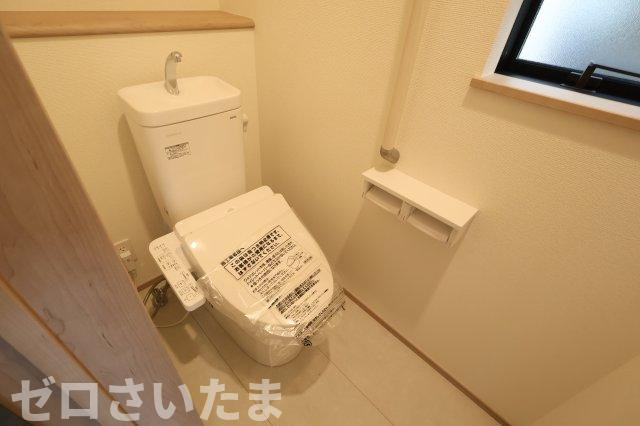 《仲介手数料無料》北区盆栽町535-2新築一戸建てハートフルタウンのトイレ