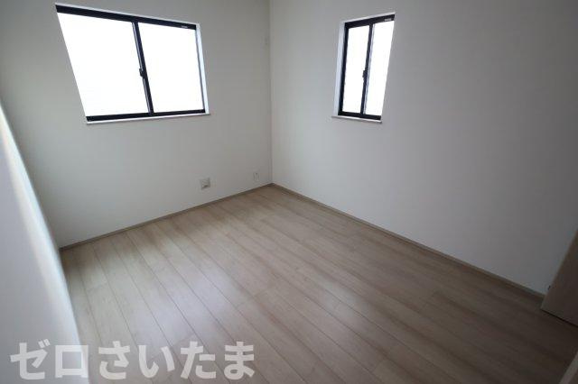 《仲介手数料無料》北区盆栽町535-2新築一戸建てハートフルタウンの洋室