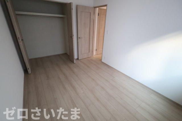 《仲介手数料無料》北区盆栽町535-2新築一戸建てハートフルタウンの洋室