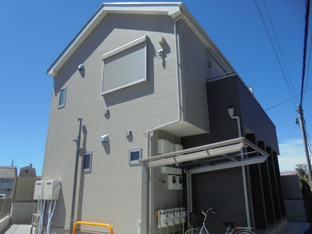 府中市紅葉丘１丁目のアパートの外観