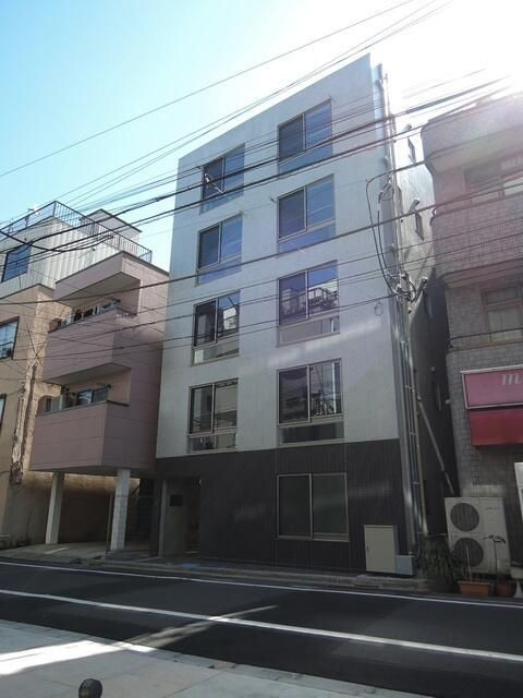 コローナ赤羽の外観