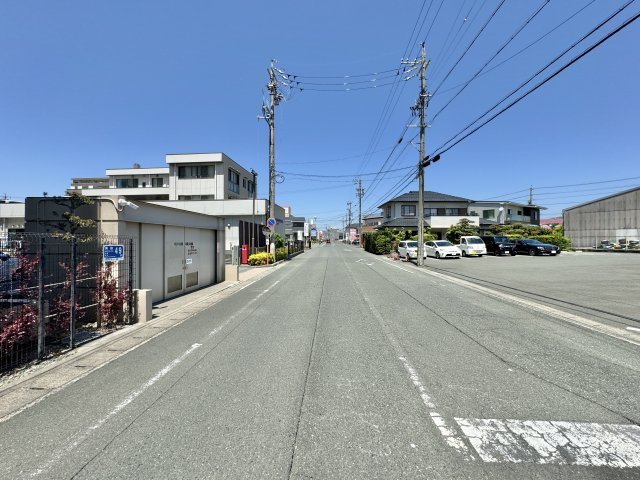 ナイスステージ葵東のその他|道幅は広いですが、比較的スムーズにお車の出し入れができます。
