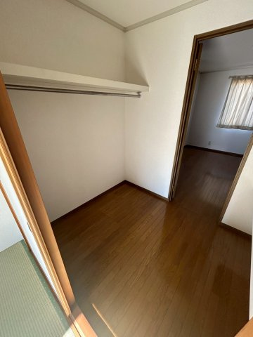 只上町貸戸建ての収納