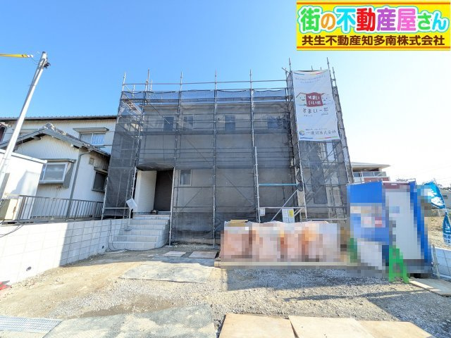 リーブルガーデン常滑市港町　1号棟