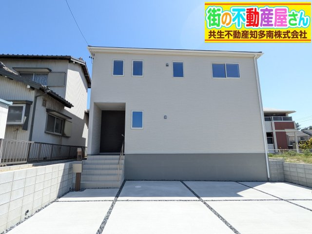 リーブルガーデン常滑市港町　1号棟