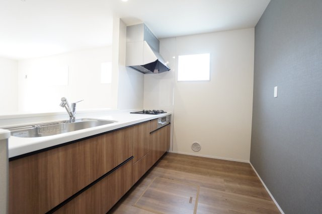 リーブルガーデン常滑市港町　1号棟のキッチン|お料理しながら会話弾む対面キッチン！！家族の温かい時間を演出！！