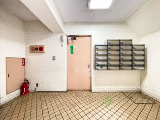 【ロビー】 | ローヤルハイツ氷川 | エントランスホール