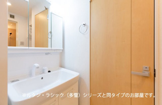【洗面所】 | フォンテーヌⅢ　Ｃ | ゆったりとスペースのある洗面所
