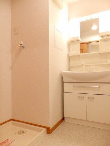 【洗面所】 | ヒルサイド　Ｂ