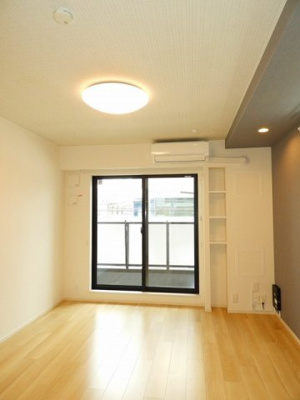 【居間・リビング】 | 二番館