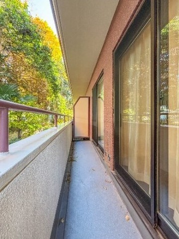 【バルコニー】