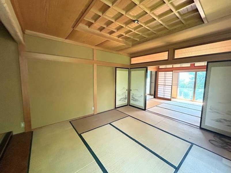 千葉市花見川区南花園1丁目の和室