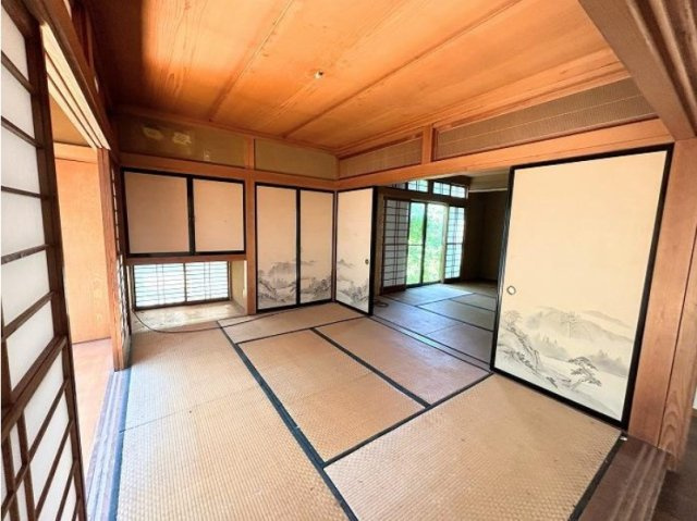 千葉市花見川区南花園1丁目の和室